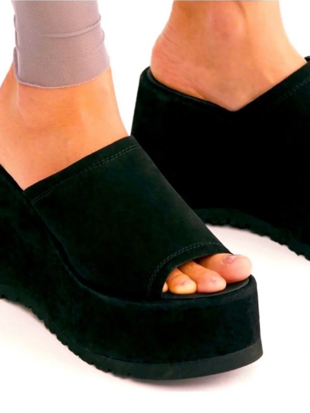 Free People avery black suede platform wedge 39/9 - NEVER WORN